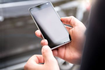 Ti serve una mano per svolgere pratiche digitali?